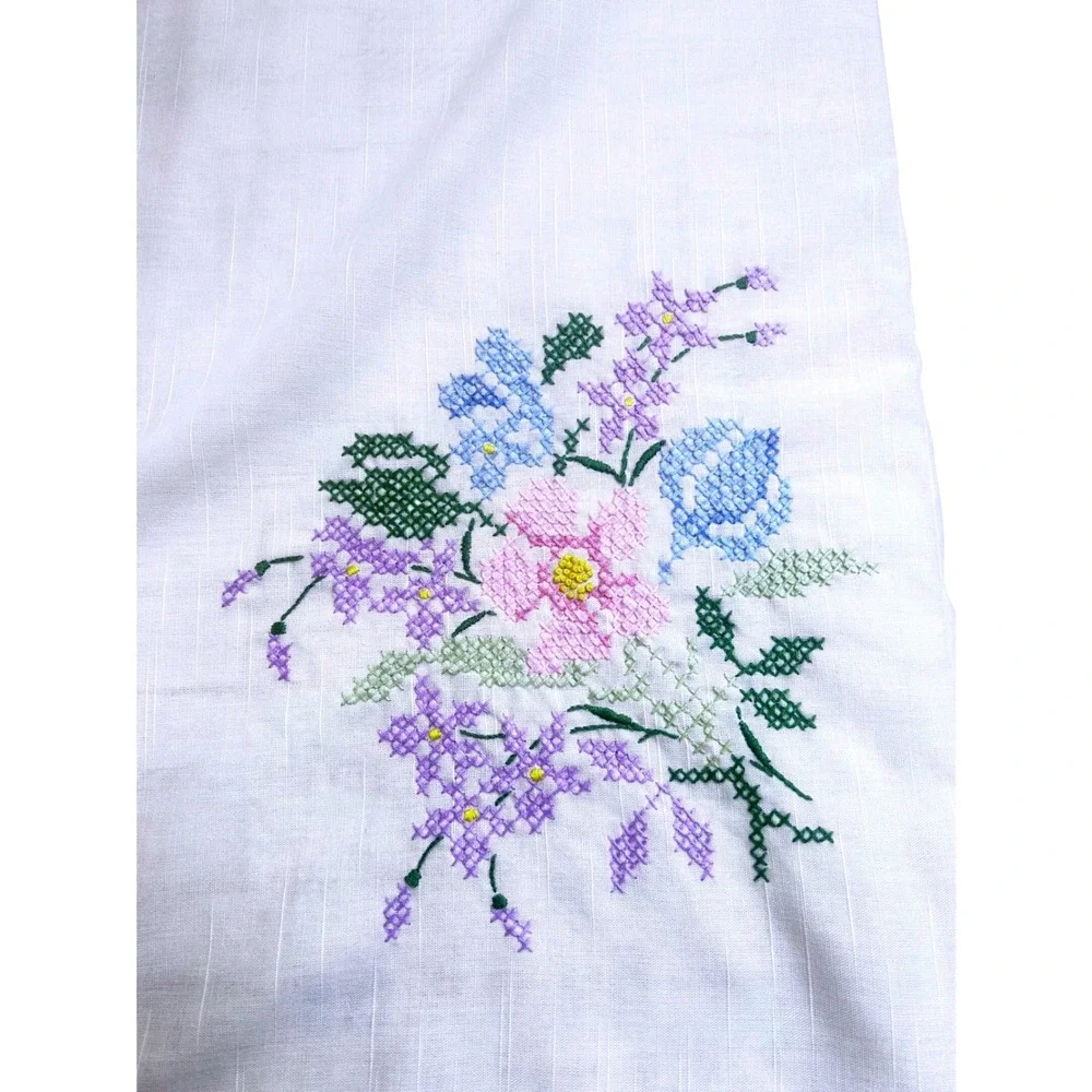 Vintage Floral Cross Stitch Embroidered White Rectangular Tablecloth Cottagecore